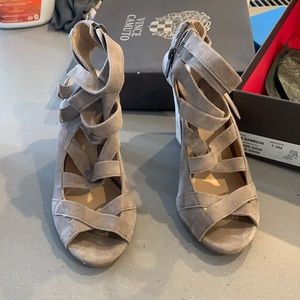 Vince Camuto Sammson